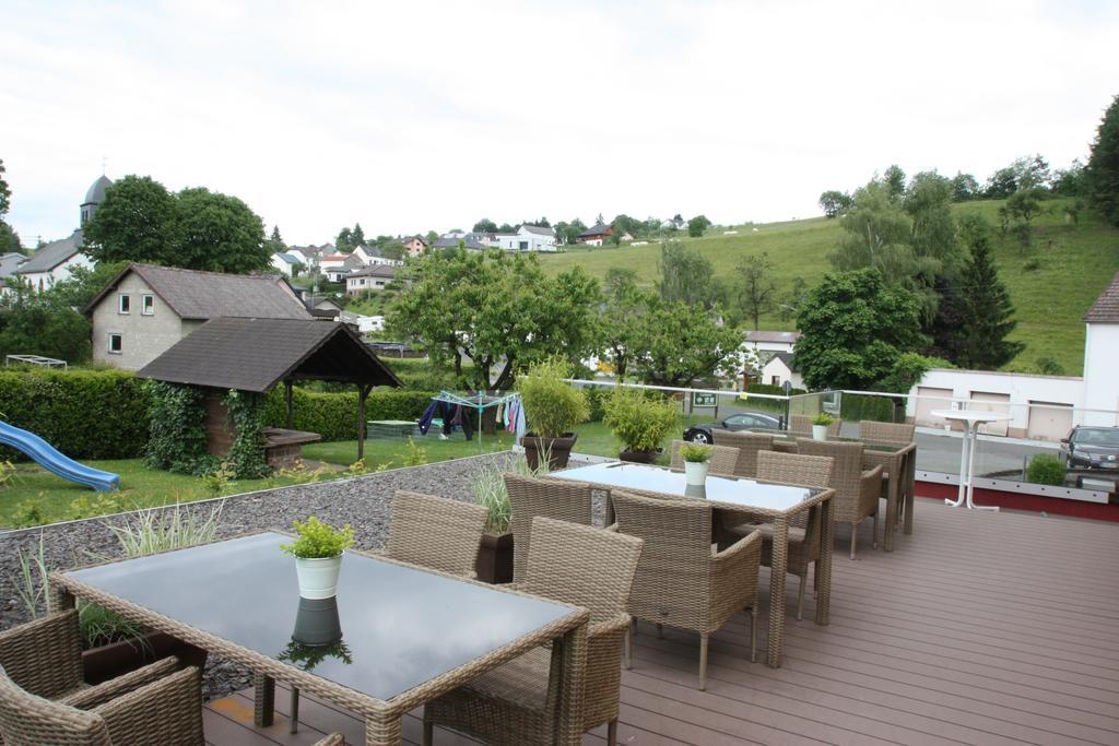 Gasthaus Pension Geimer Plutscheid Exterior photo